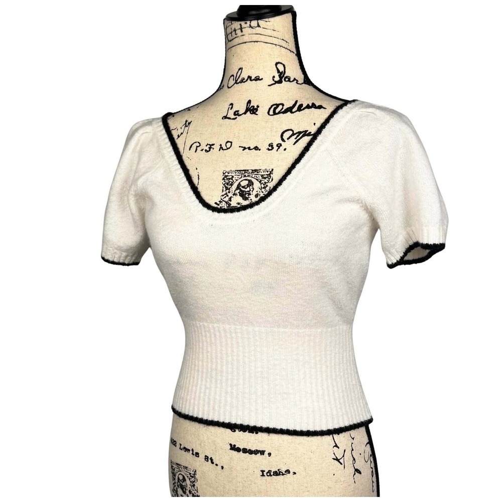 Kimchi Blue Cropped Short Sleeve Sweater Cream Puffed Sleeve Coquette Sz Medium